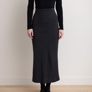 Elizabeth and James Charcoal Wool long skirt, S, great condition